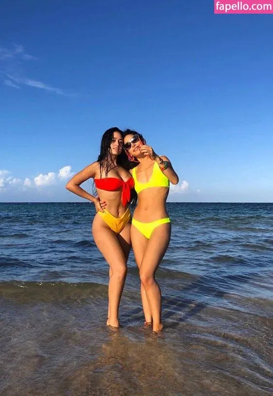 Emily Tosta Onlyfans Photo Gallery 