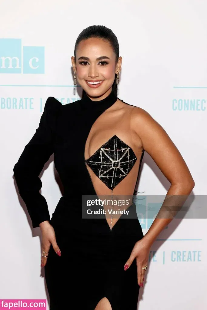 Emily Tosta Onlyfans Photo Gallery 