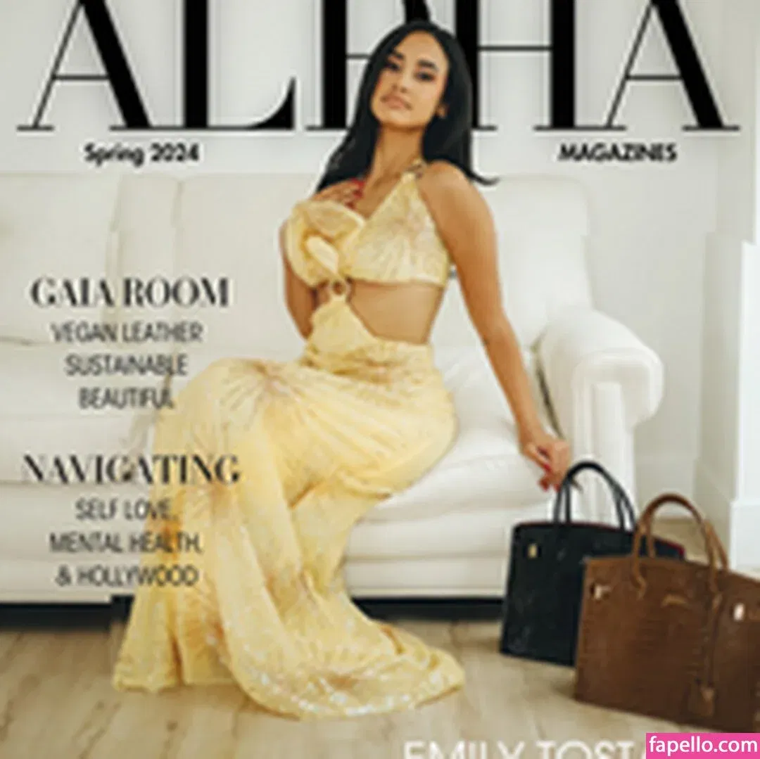 Emily Tosta Onlyfans Photo Gallery 