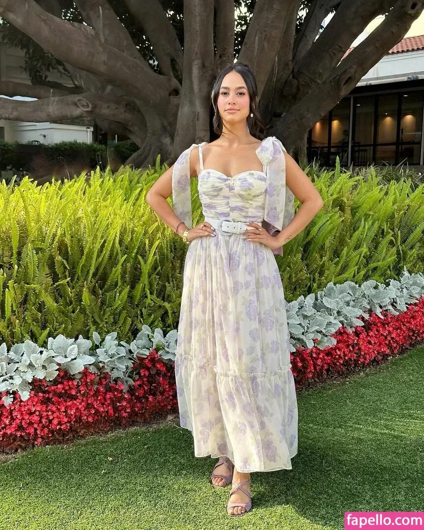 Emily Tosta Onlyfans Photo Gallery 