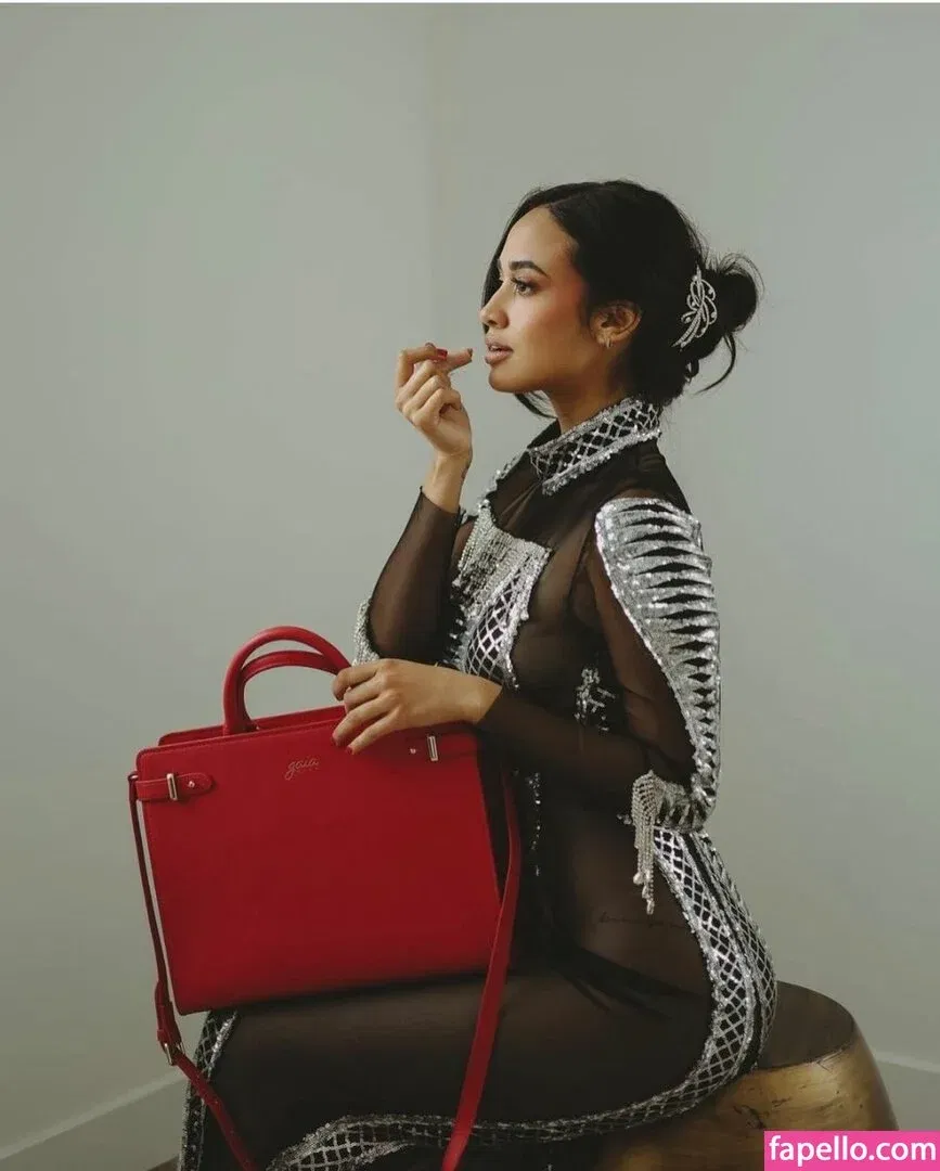 Emily Tosta Onlyfans Photo Gallery 