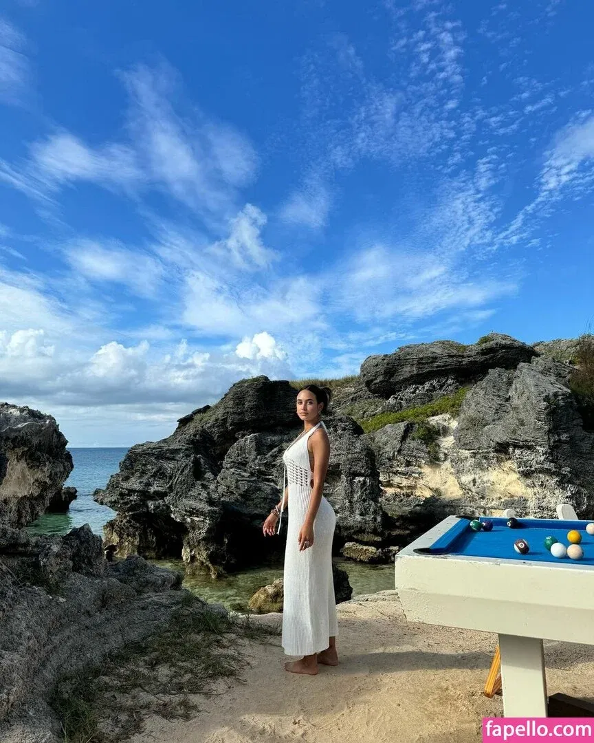 Emily Tosta Onlyfans Photo Gallery 