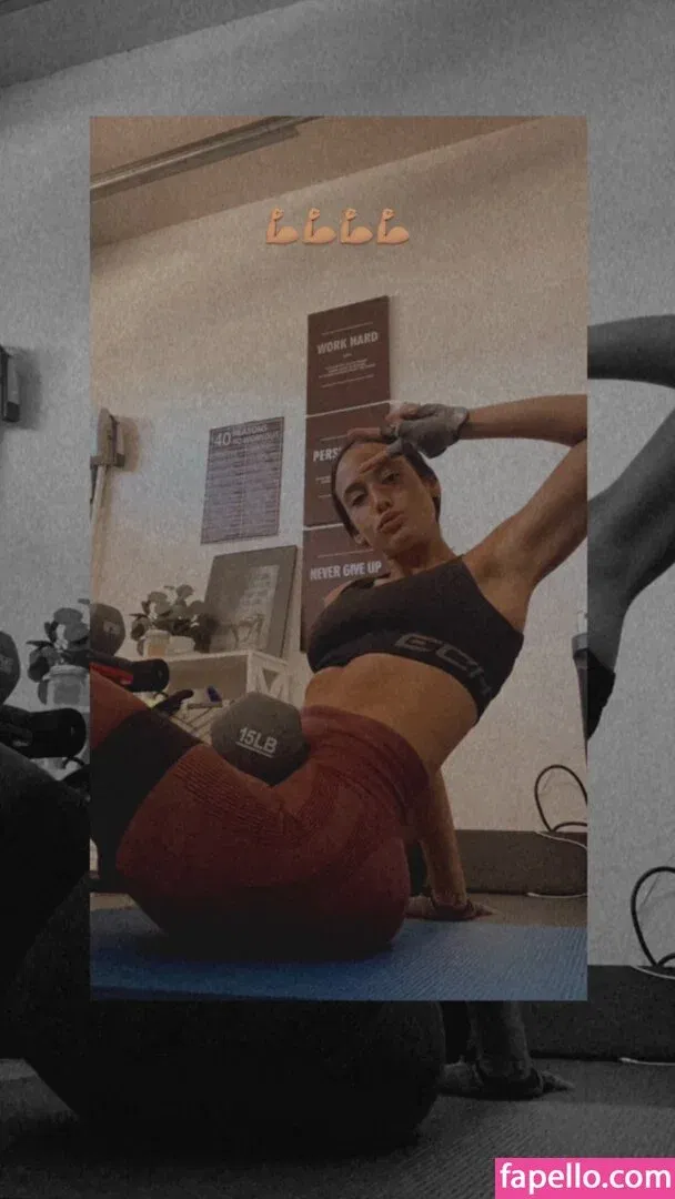 Emily Tosta Onlyfans Photo Gallery 