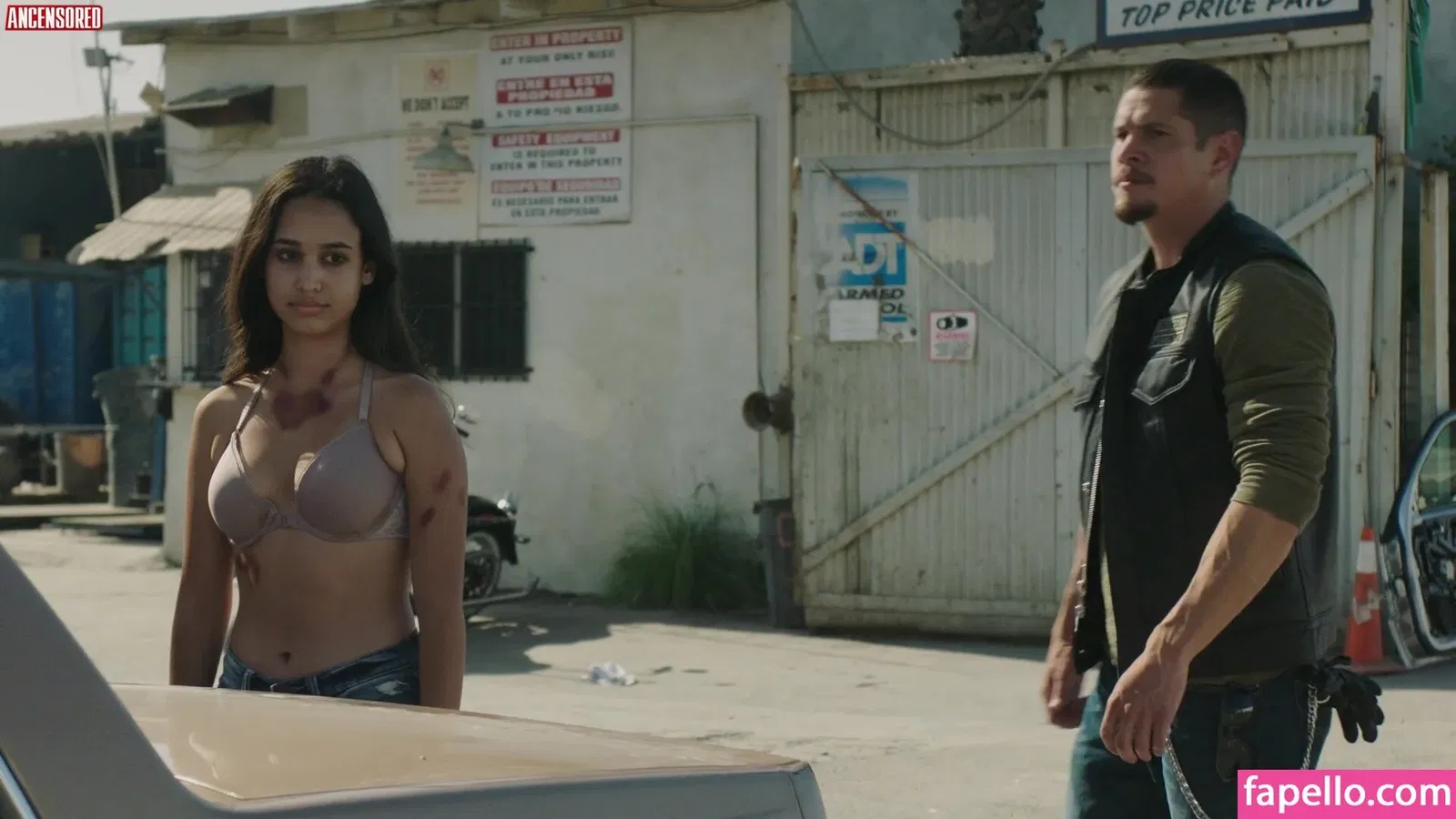 Emily Tosta Onlyfans Photo Gallery 