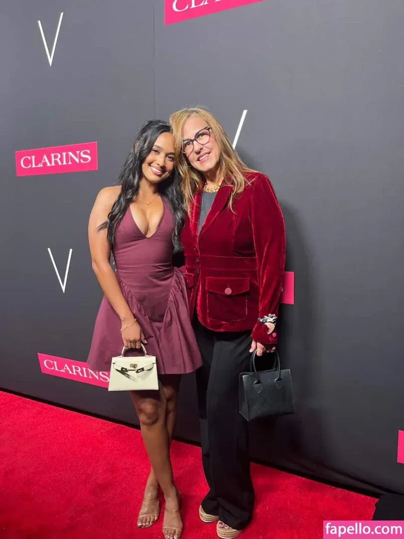 Emily Tosta Onlyfans Photo Gallery 