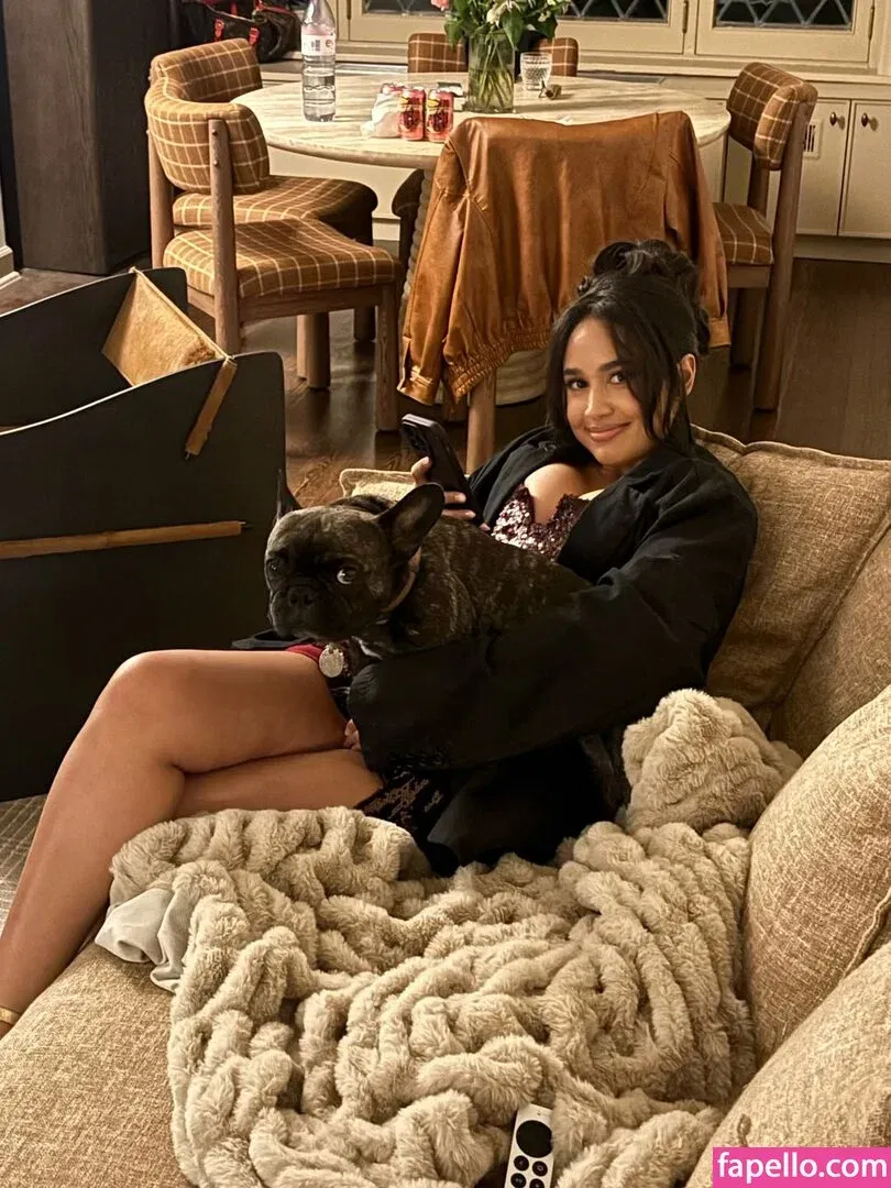 Emily Tosta Onlyfans Photo Gallery 