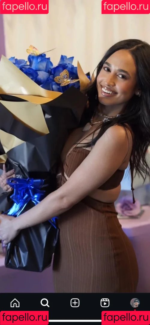 Emily Tosta Onlyfans Photo Gallery 