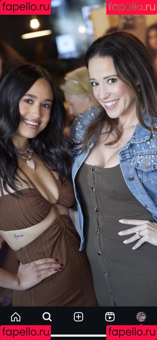 Emily Tosta Onlyfans Photo Gallery 