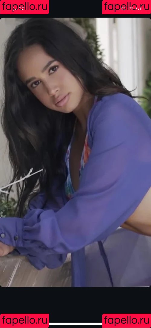 Emily Tosta Onlyfans Photo Gallery 