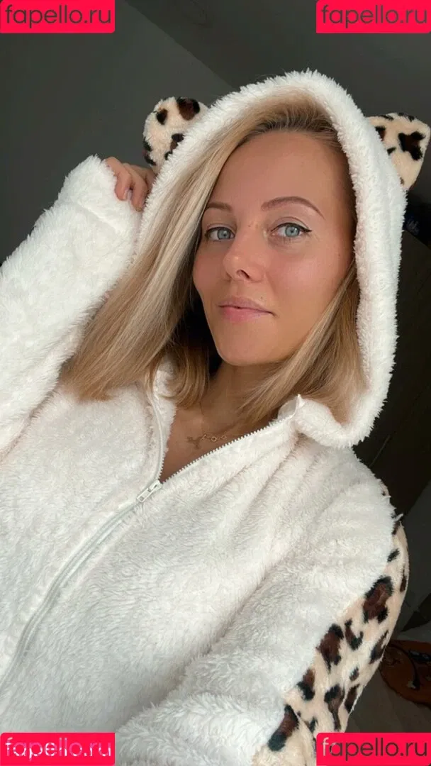 sagittarina Onlyfans Photo Gallery 