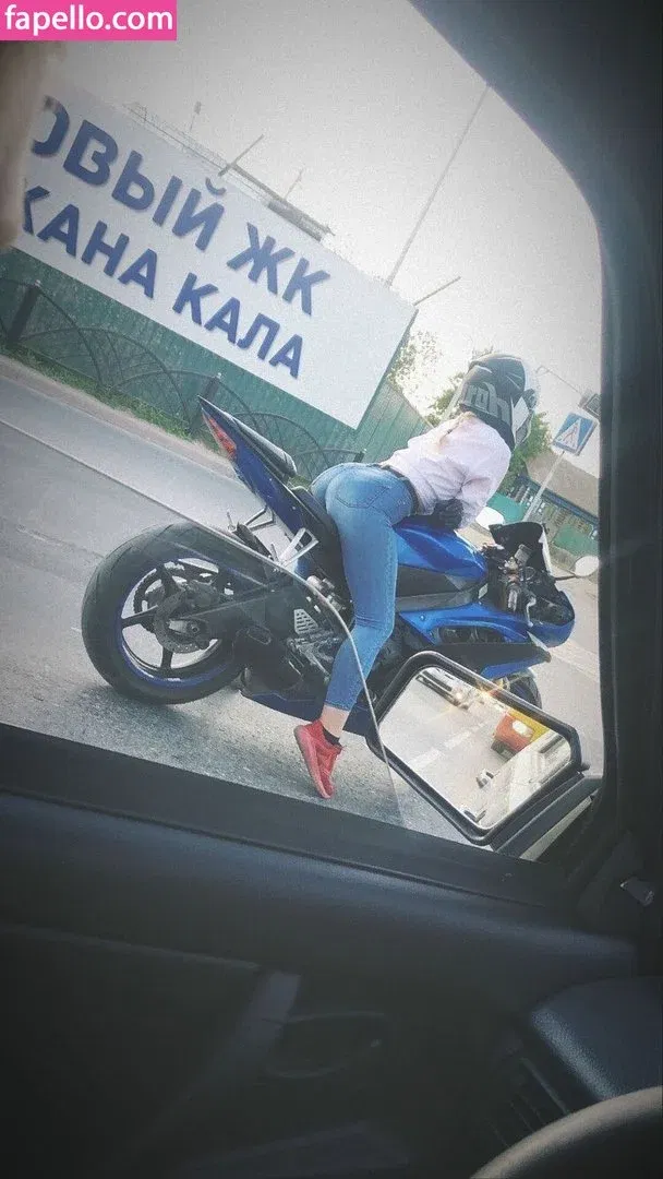 Yuliya Fox Onlyfans Photo Gallery 