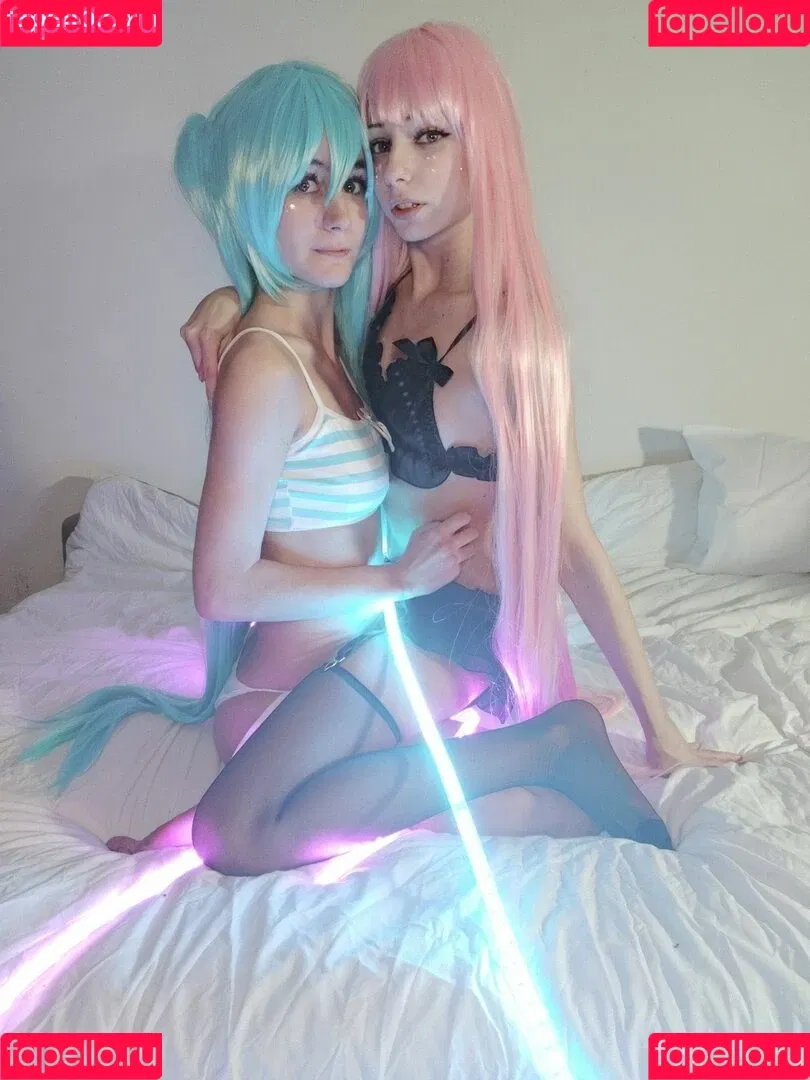 crystallynsfw Onlyfans Photo Gallery 