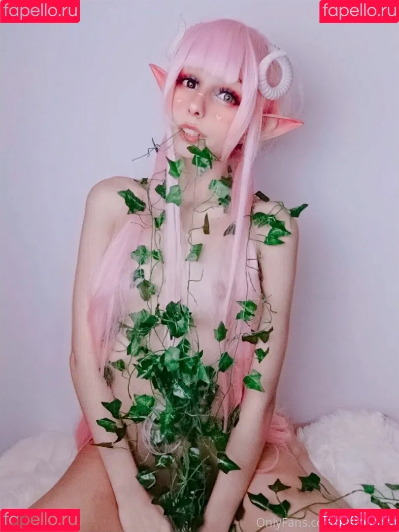 crystallynsfw Onlyfans Photo Gallery 