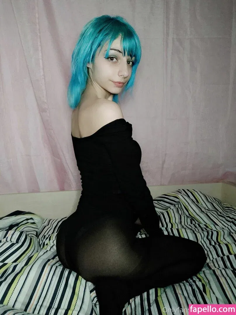 crystallynsfw Onlyfans Photo Gallery 