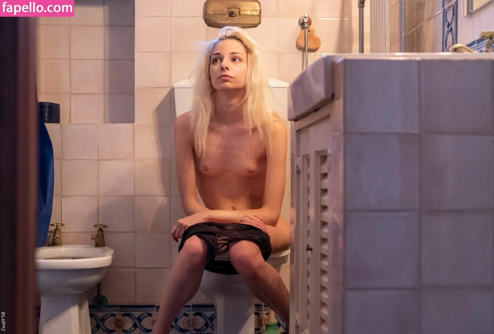 crystallynsfw Onlyfans Photo Gallery 