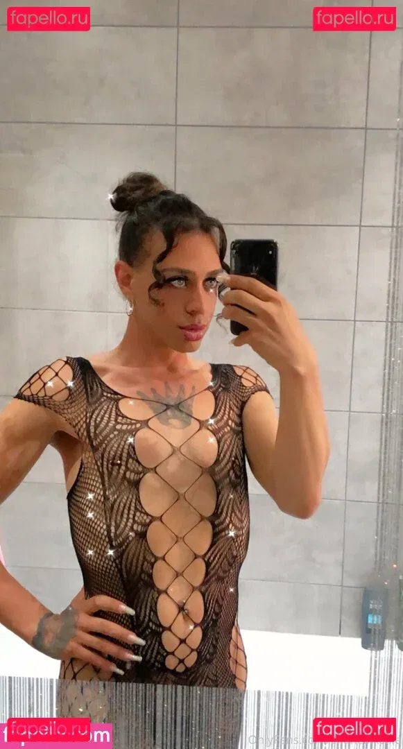 chanelxkellie Onlyfans Photo Gallery 