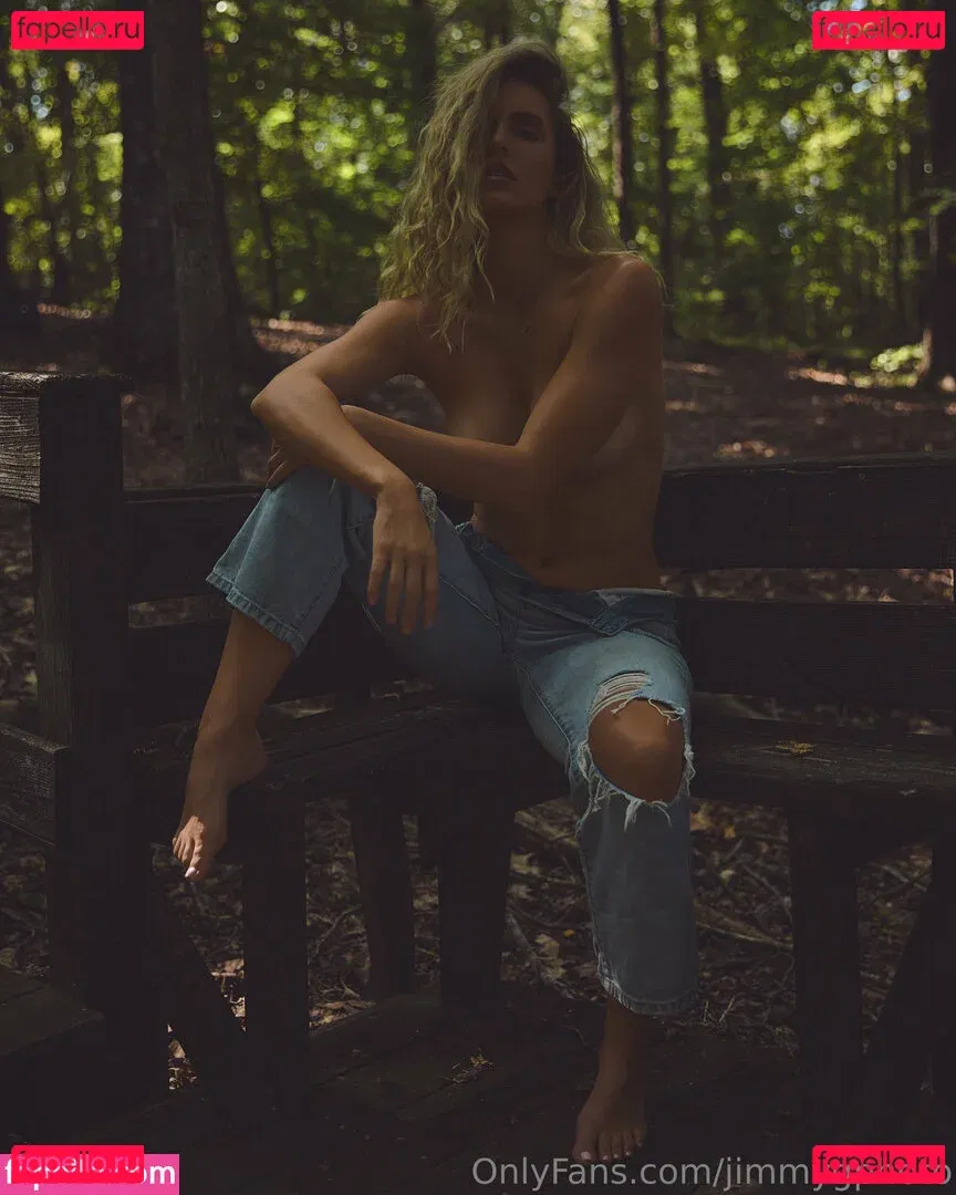 Ainsley Rae Onlyfans Photo Gallery 