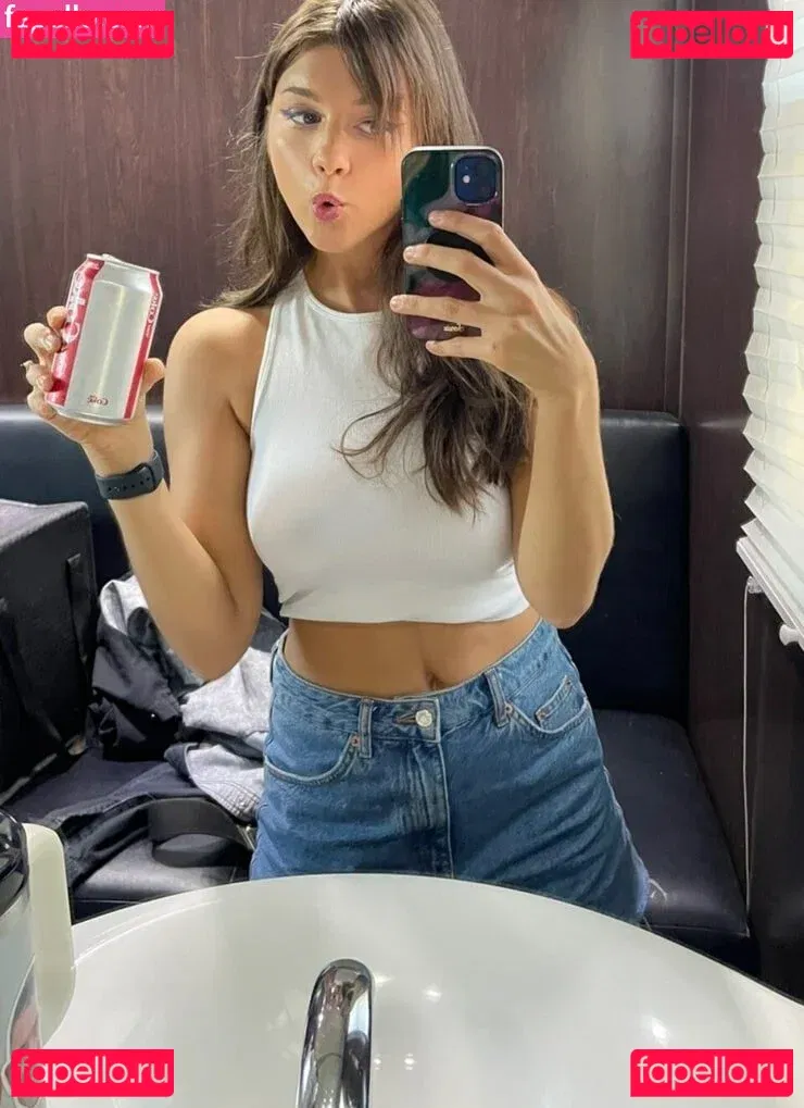 Chloe East Onlyfans Photo Gallery 