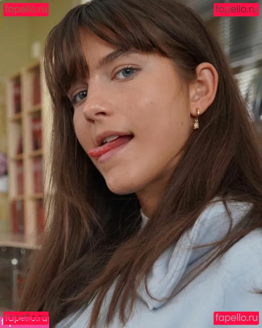 Chloe East Onlyfans Photo Gallery 