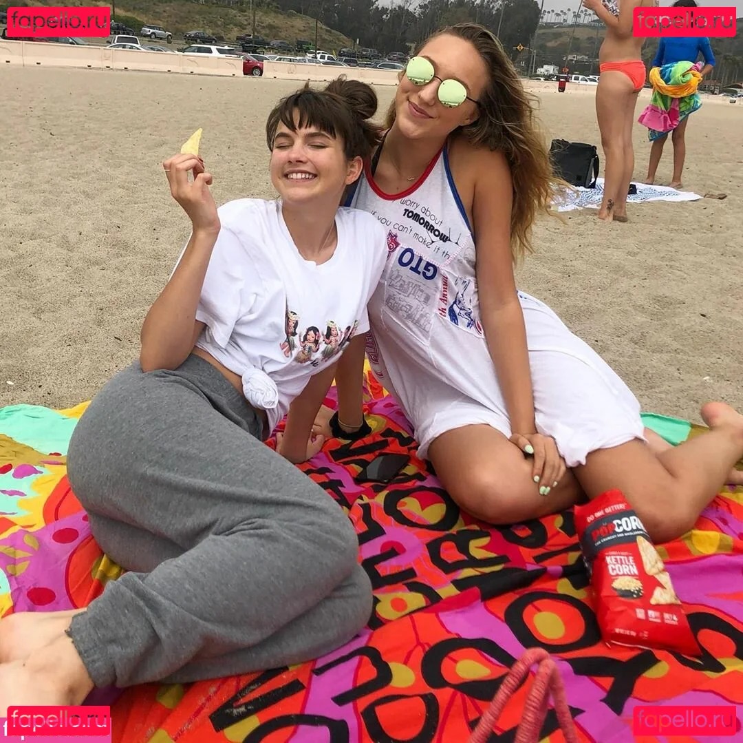 Chloe East Onlyfans Photo Gallery 