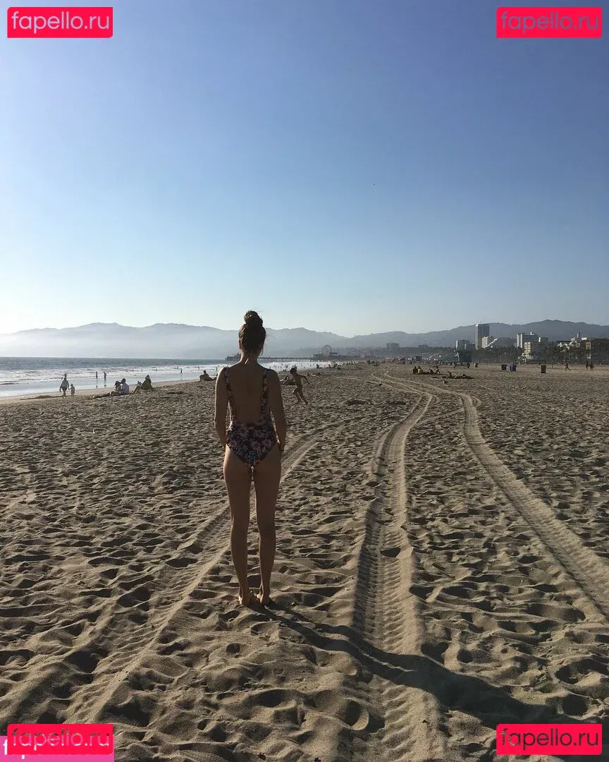 Chloe East Onlyfans Photo Gallery 