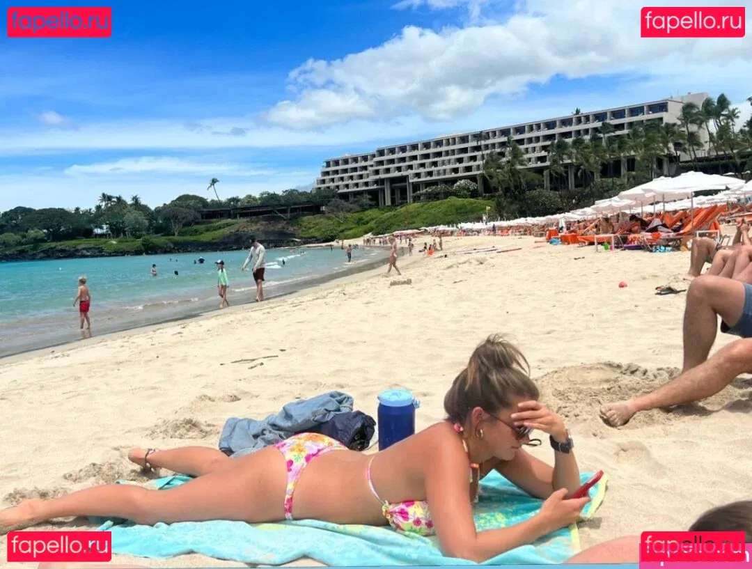 Chloe East Onlyfans Photo Gallery 