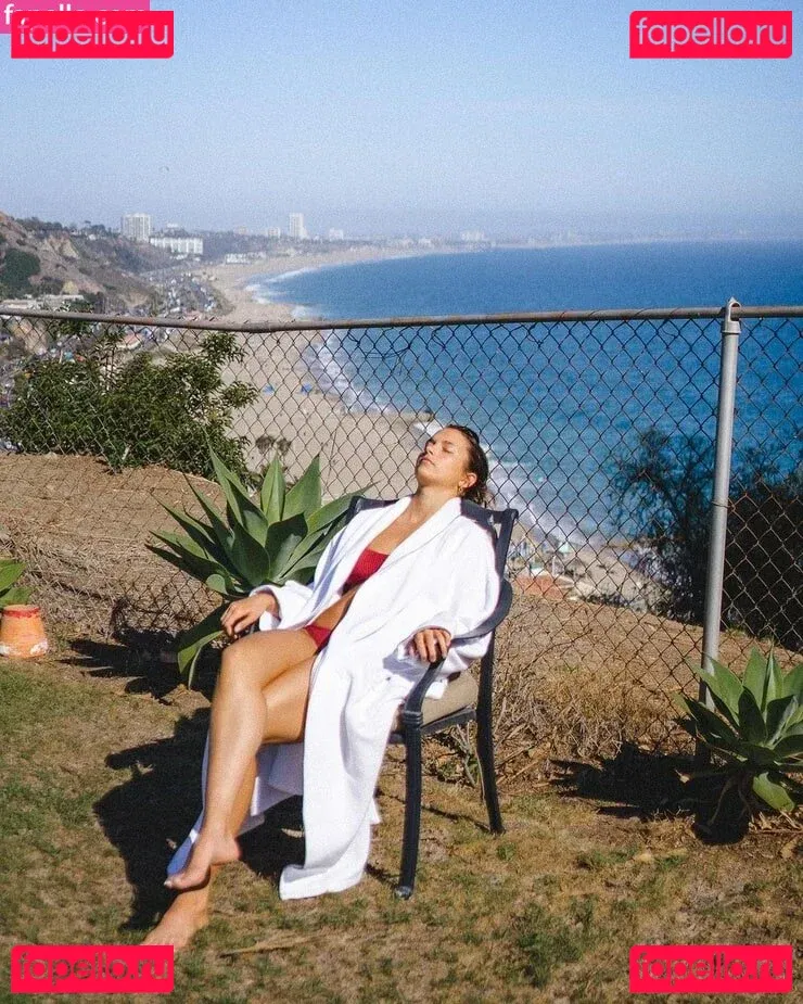 Chloe East Onlyfans Photo Gallery 