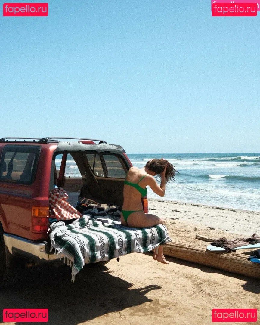 Chloe East Onlyfans Photo Gallery 