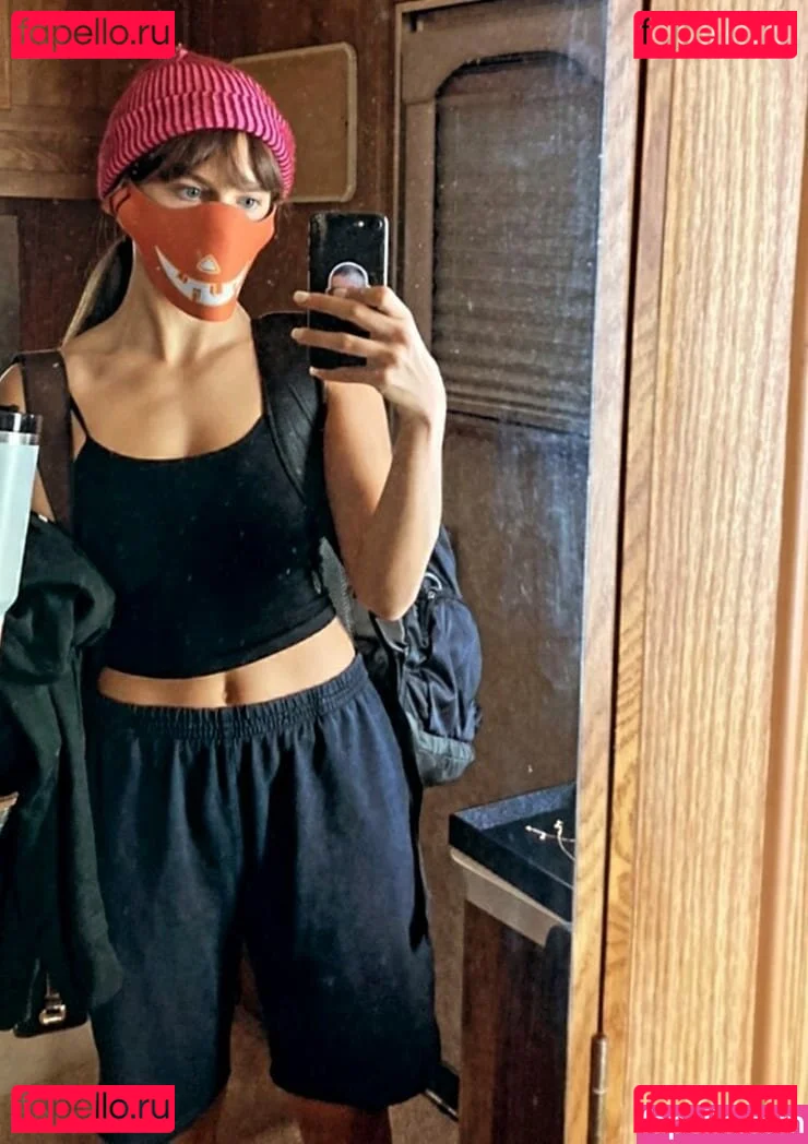 Chloe East Onlyfans Photo Gallery 