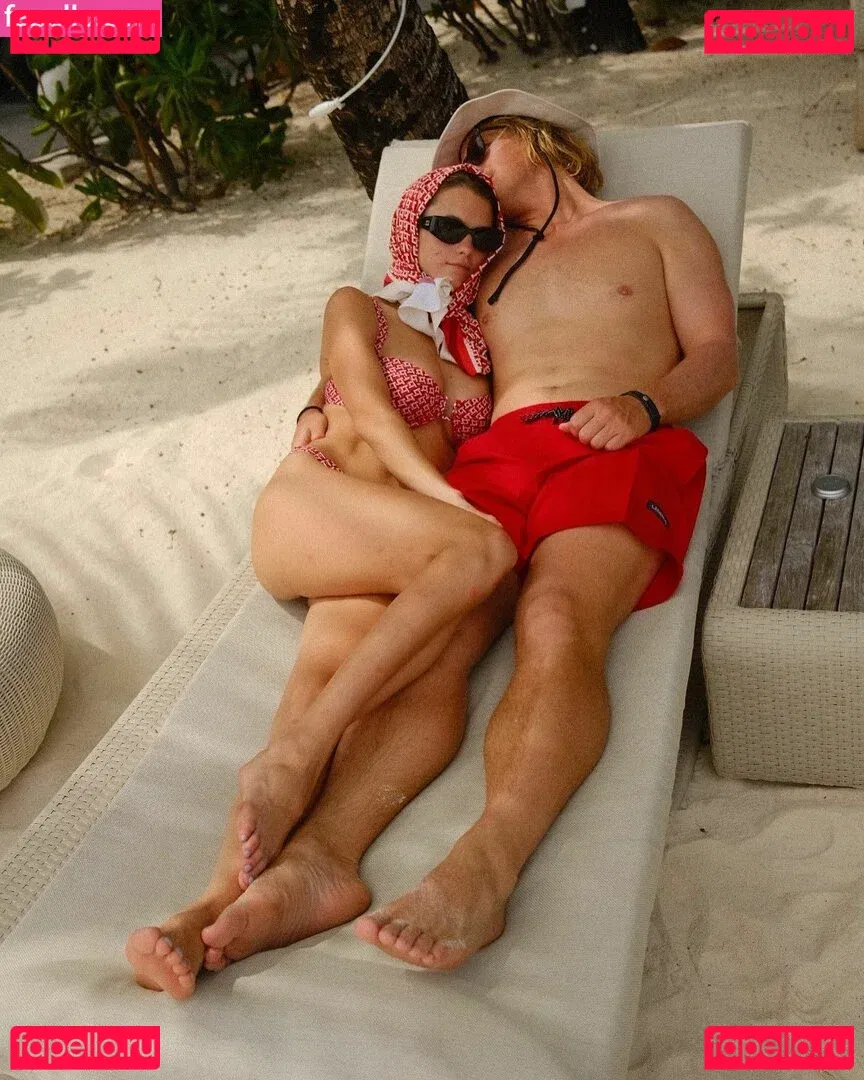 Chloe East Onlyfans Photo Gallery 