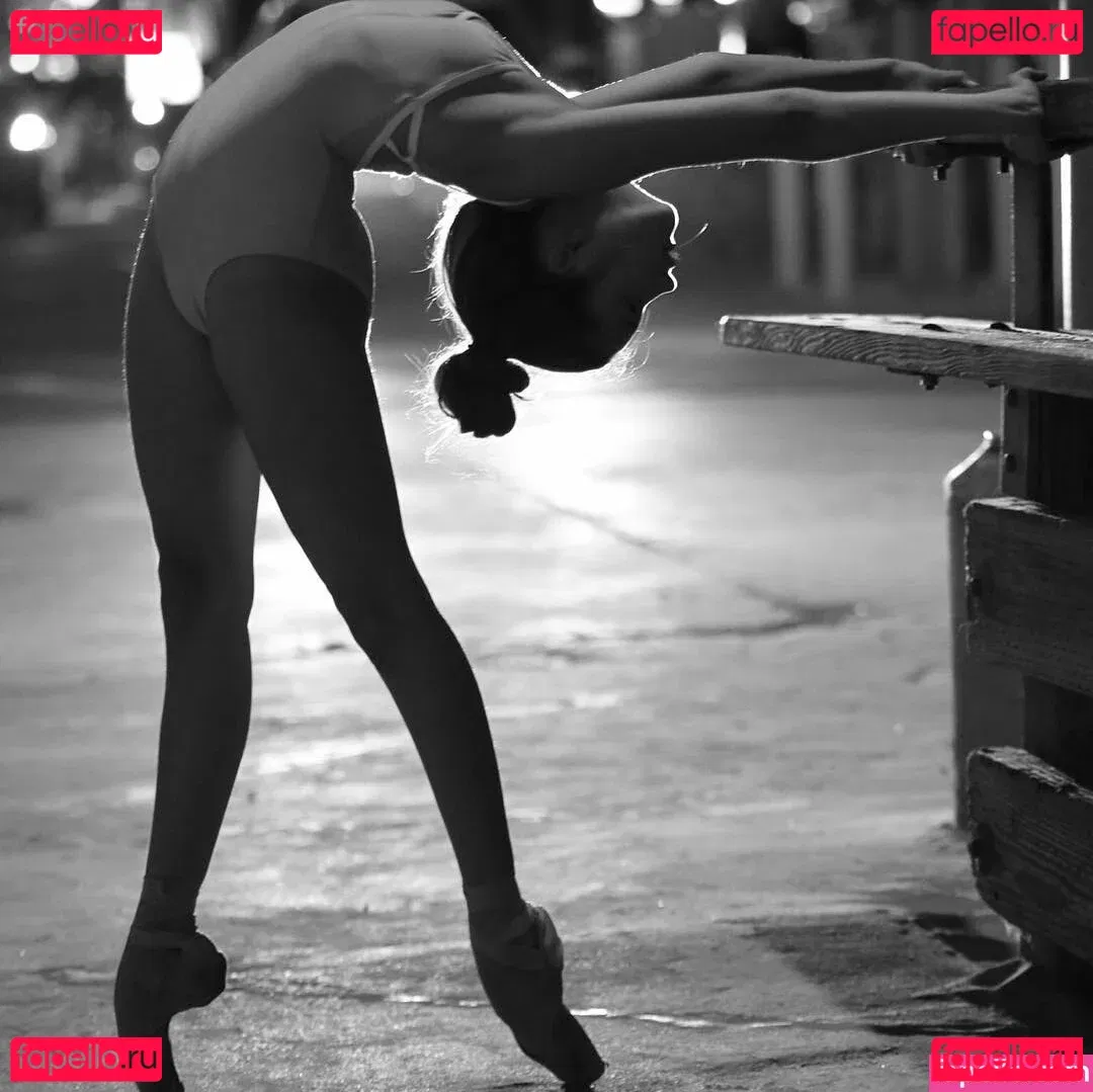 Chloe East Onlyfans Photo Gallery 