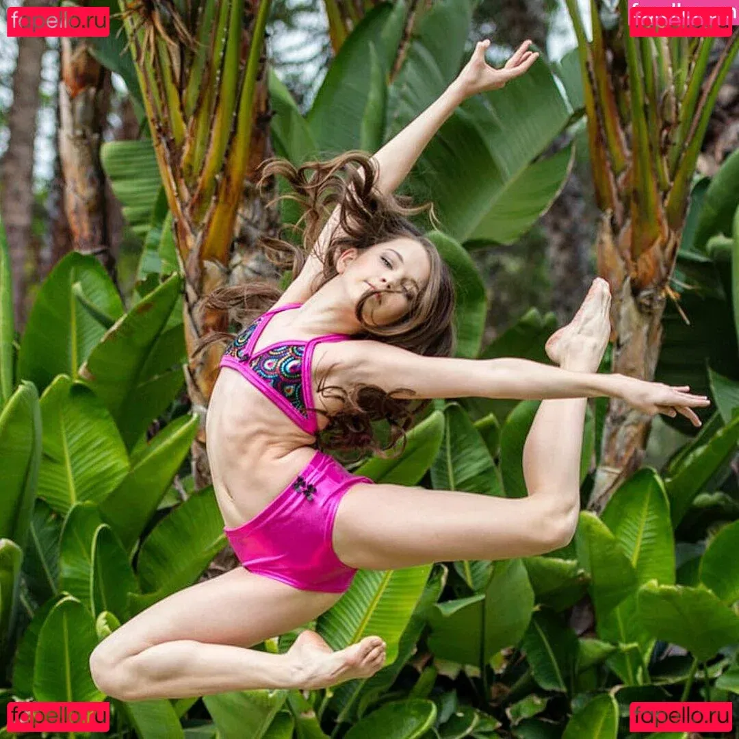 Chloe East Onlyfans Photo Gallery 