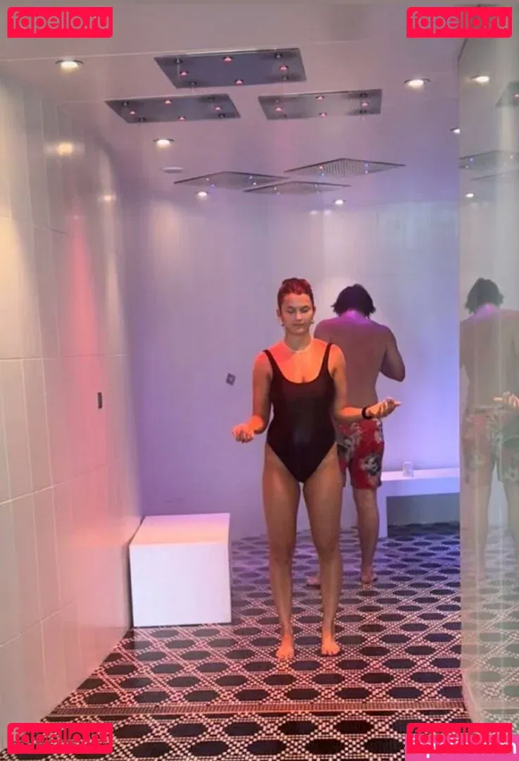 Chloe East Onlyfans Photo Gallery 