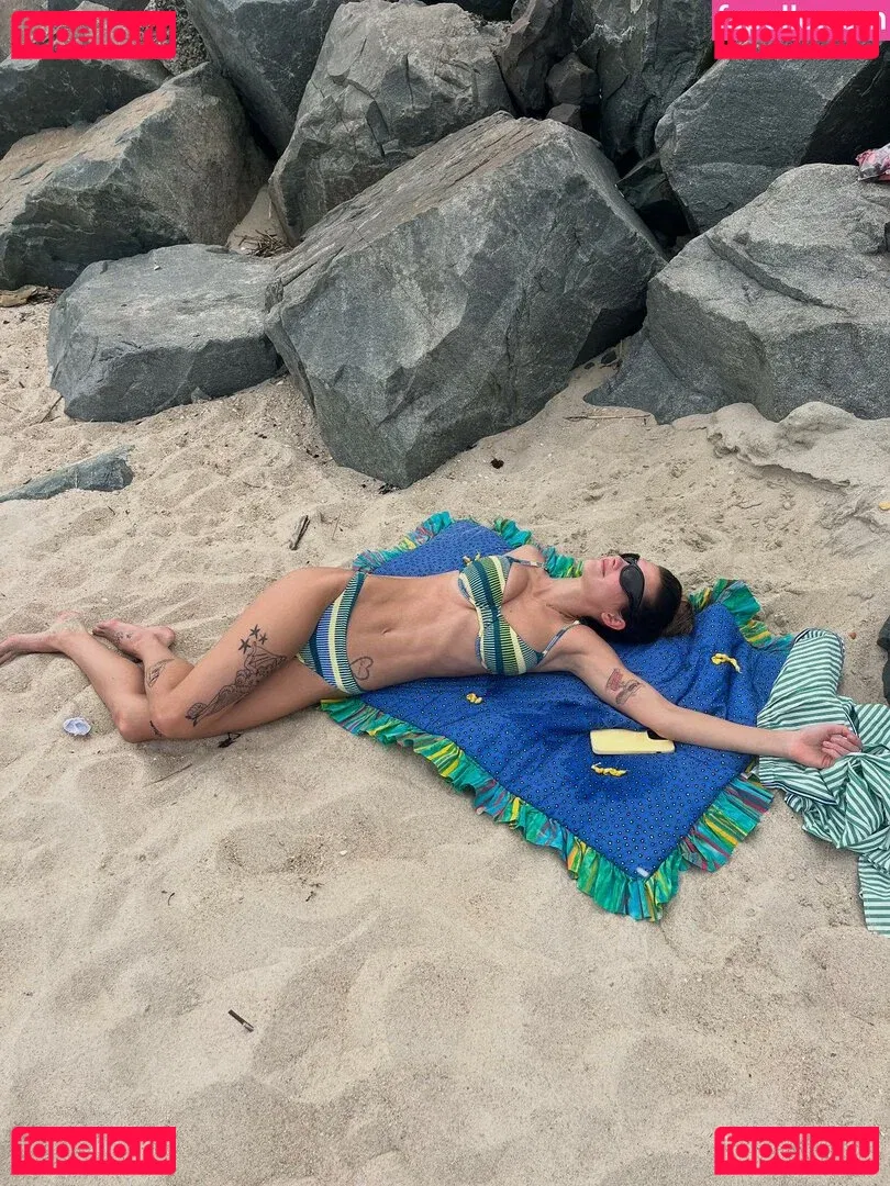 Chloe East Onlyfans Photo Gallery 