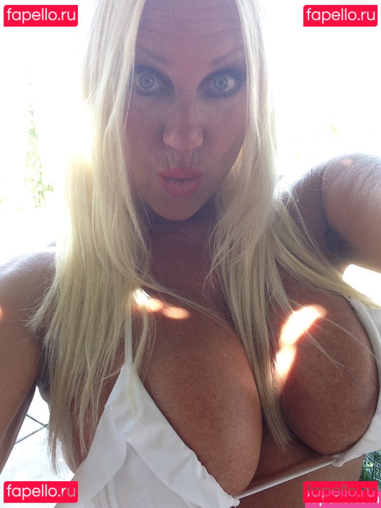 Linda Hogan Nude Onlyfans Photo 22