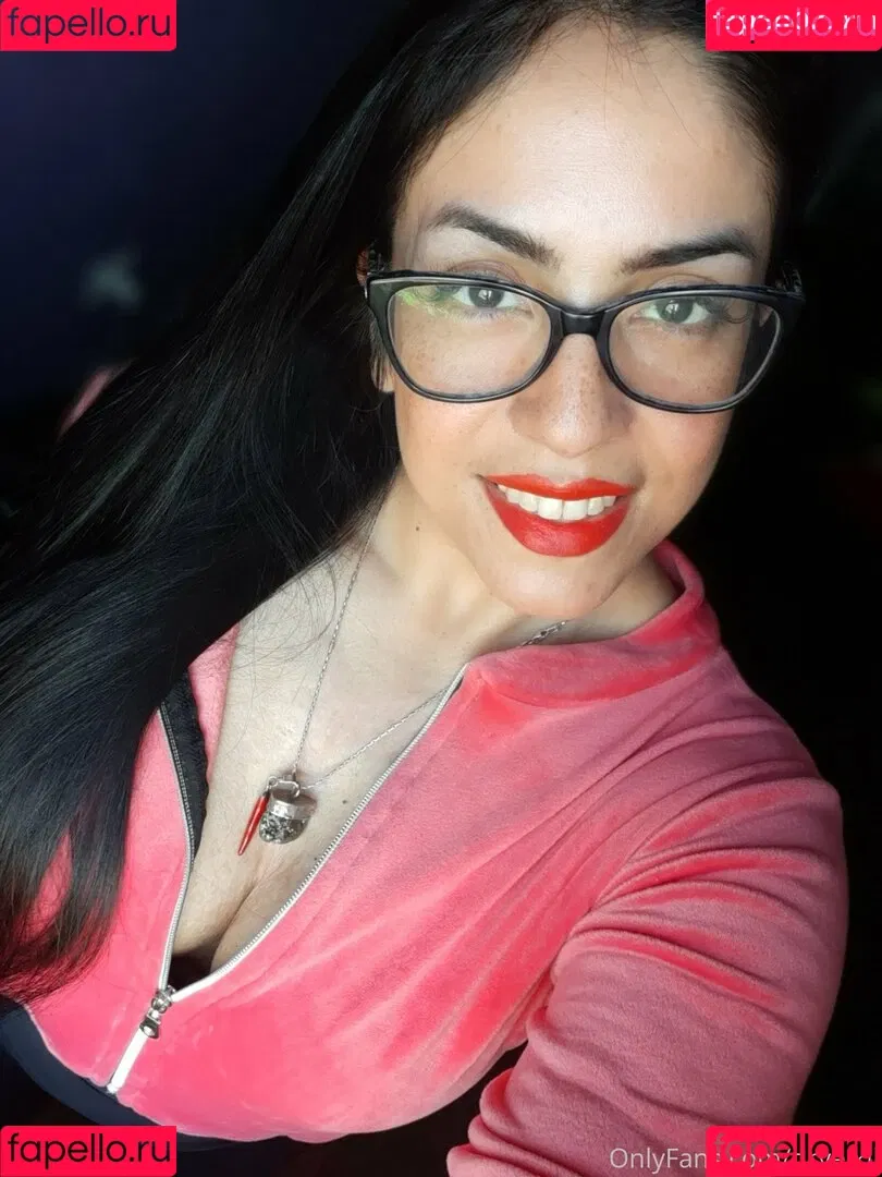 cabroonaa Onlyfans Photo Gallery 