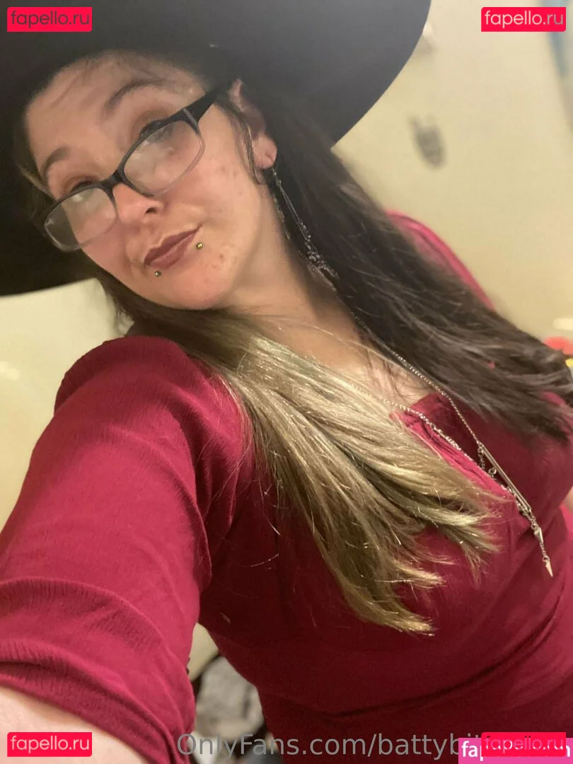 battybitxxfree Onlyfans Photo Gallery 