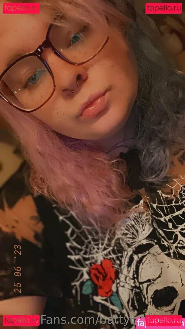battybitxxfree Onlyfans Photo Gallery 