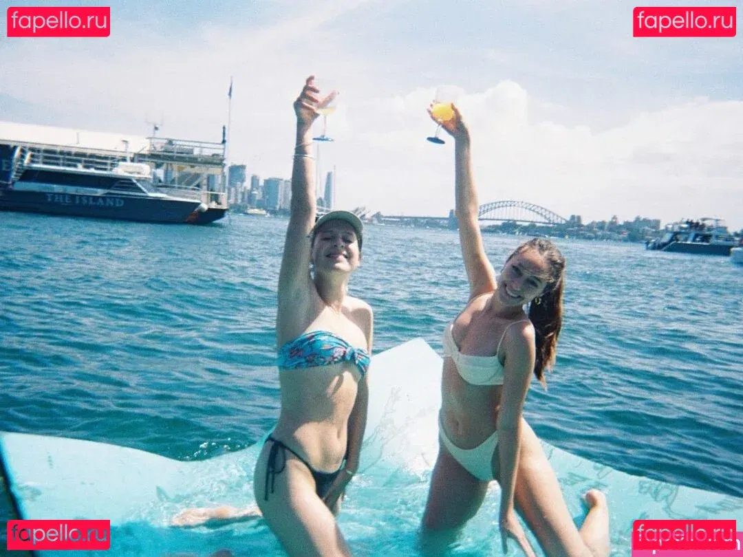 AlicexMaia Onlyfans Photo Gallery 