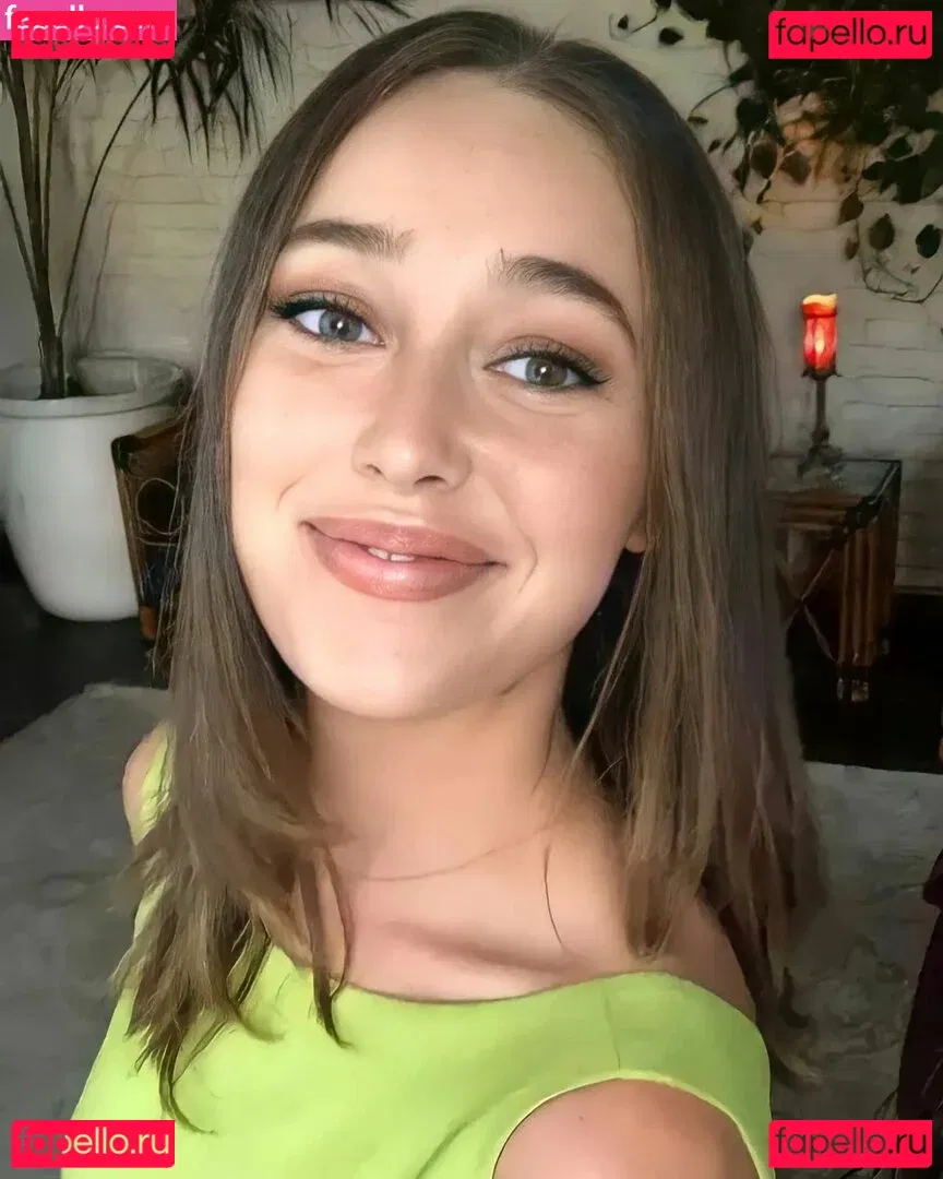 AlicexMaia Onlyfans Photo Gallery 