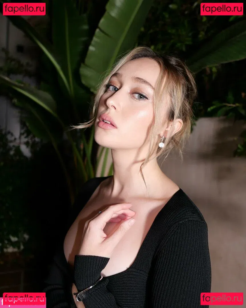 AlicexMaia Onlyfans Photo Gallery 