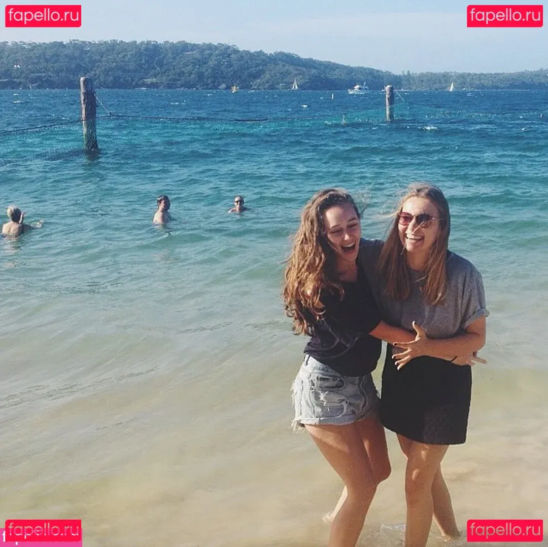 AlicexMaia Onlyfans Photo Gallery 