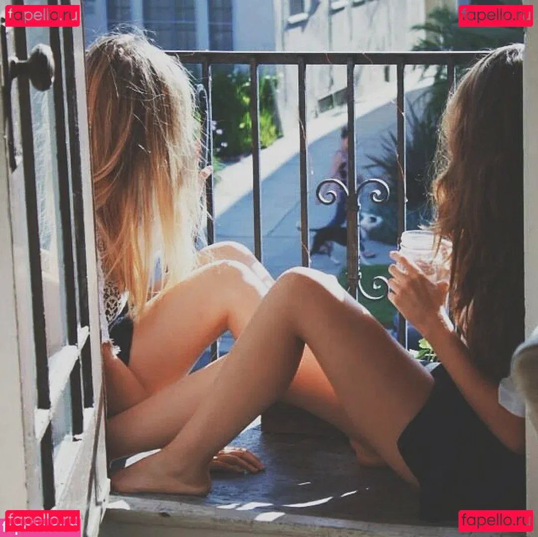 AlicexMaia Onlyfans Photo Gallery 