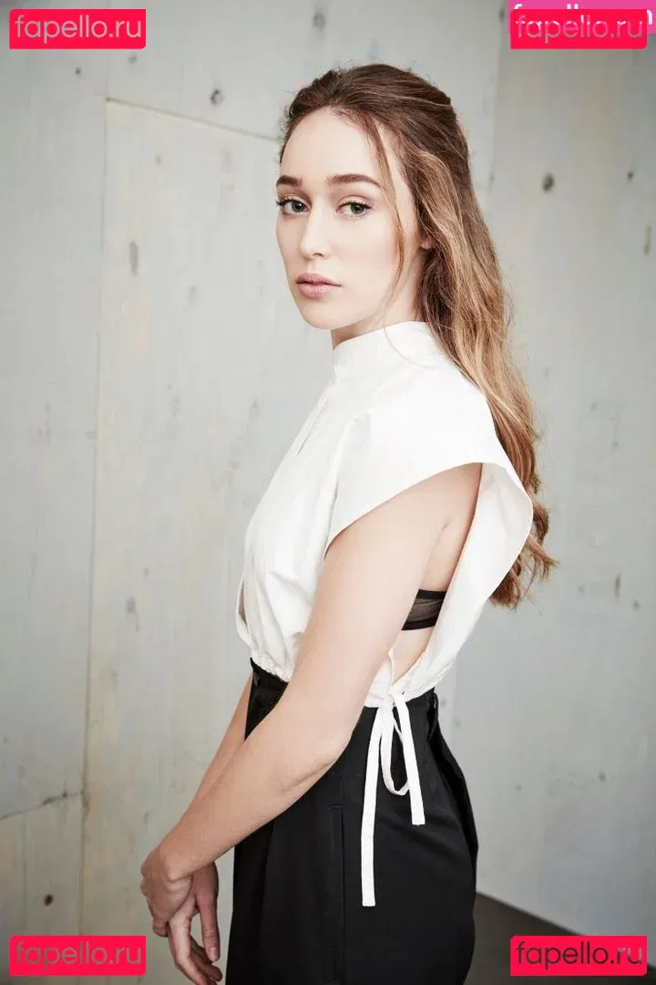 AlicexMaia Onlyfans Photo Gallery 