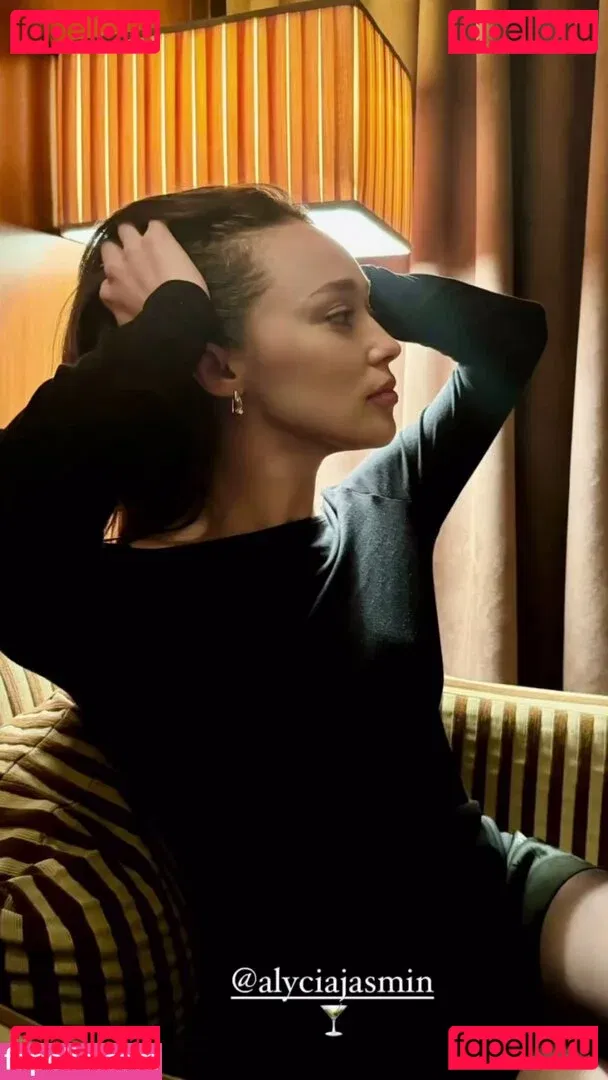 AlicexMaia Onlyfans Photo Gallery 