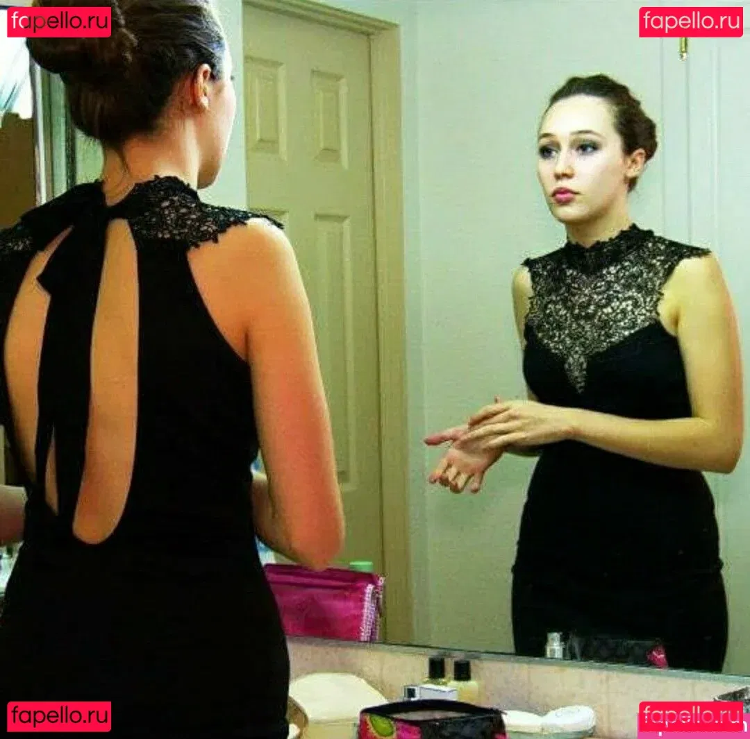 AlicexMaia Onlyfans Photo Gallery 