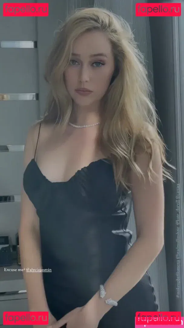 AlicexMaia Onlyfans Photo Gallery 