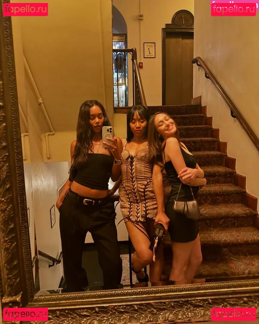 AlicexMaia Onlyfans Photo Gallery 