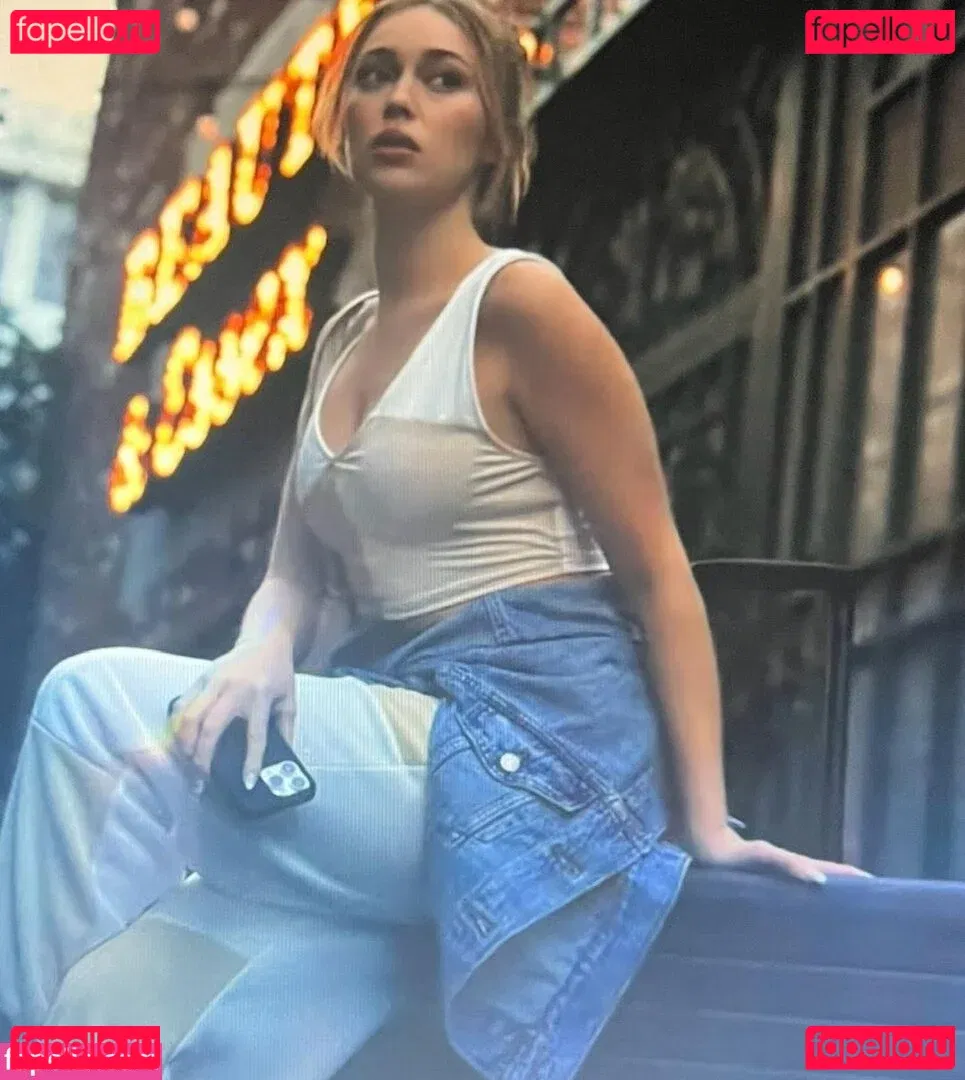 AlicexMaia Onlyfans Photo Gallery 