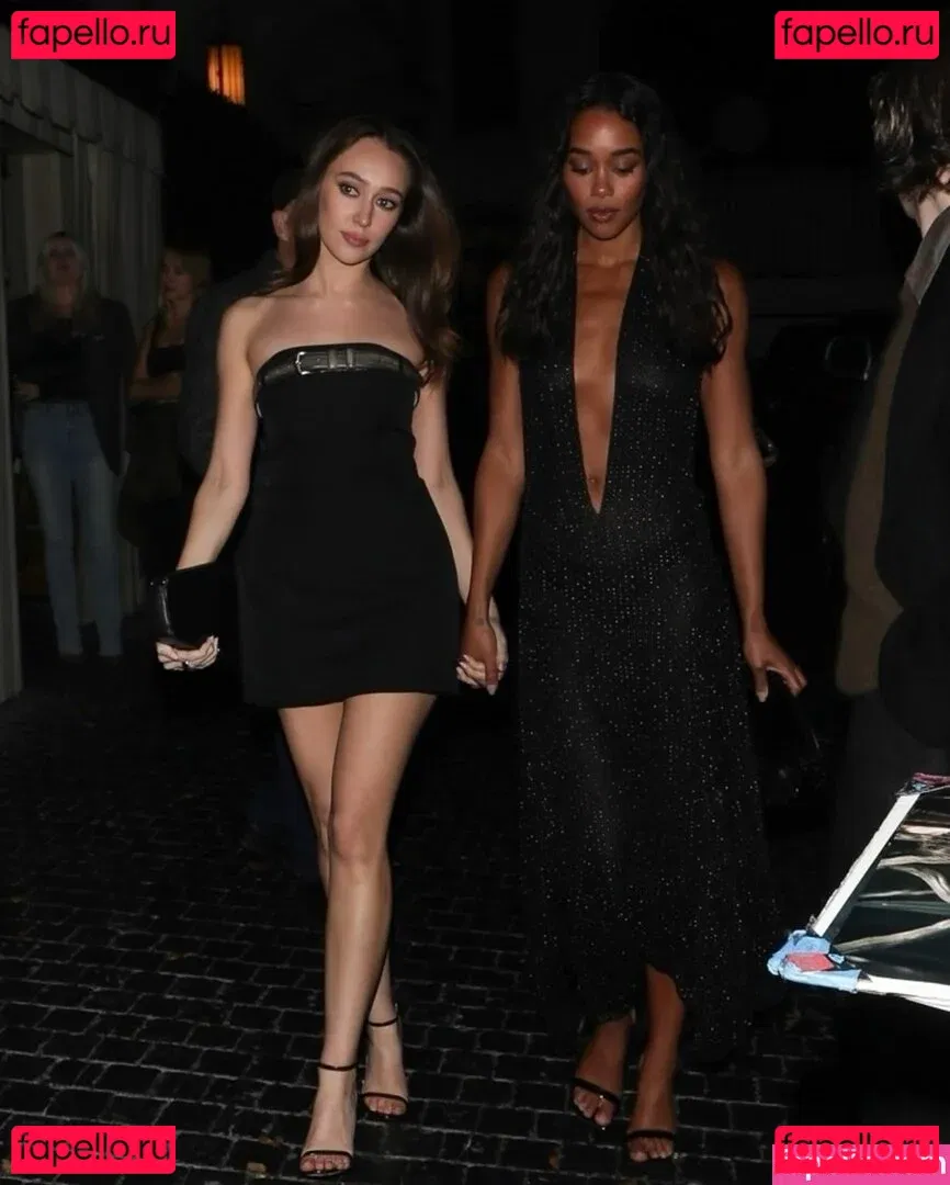 AlicexMaia Onlyfans Photo Gallery 